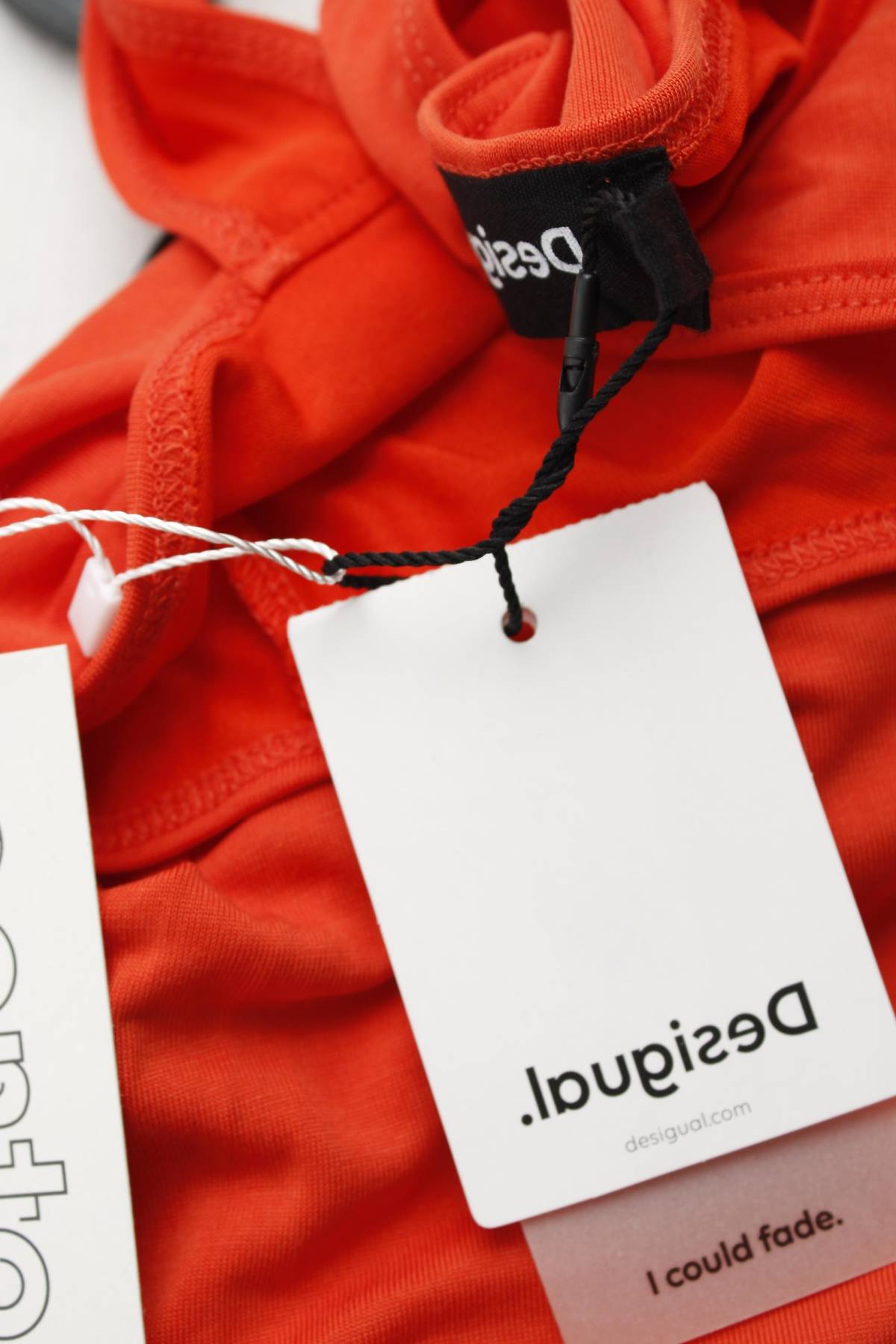 Γυναικείο αμάνικο Desigual3 - Contourshop.gr Γυναικείο αμάνικο Desigual3