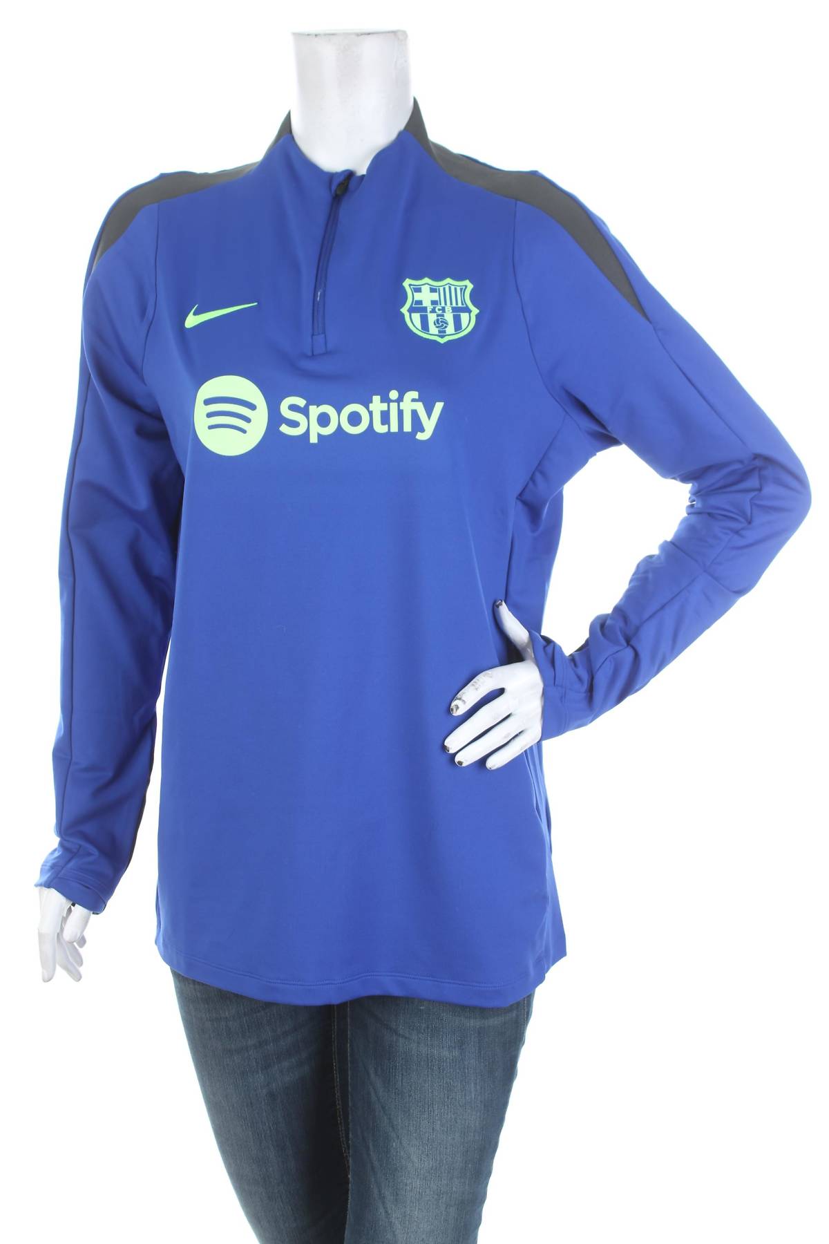 Дамска спортна блуза Nike1