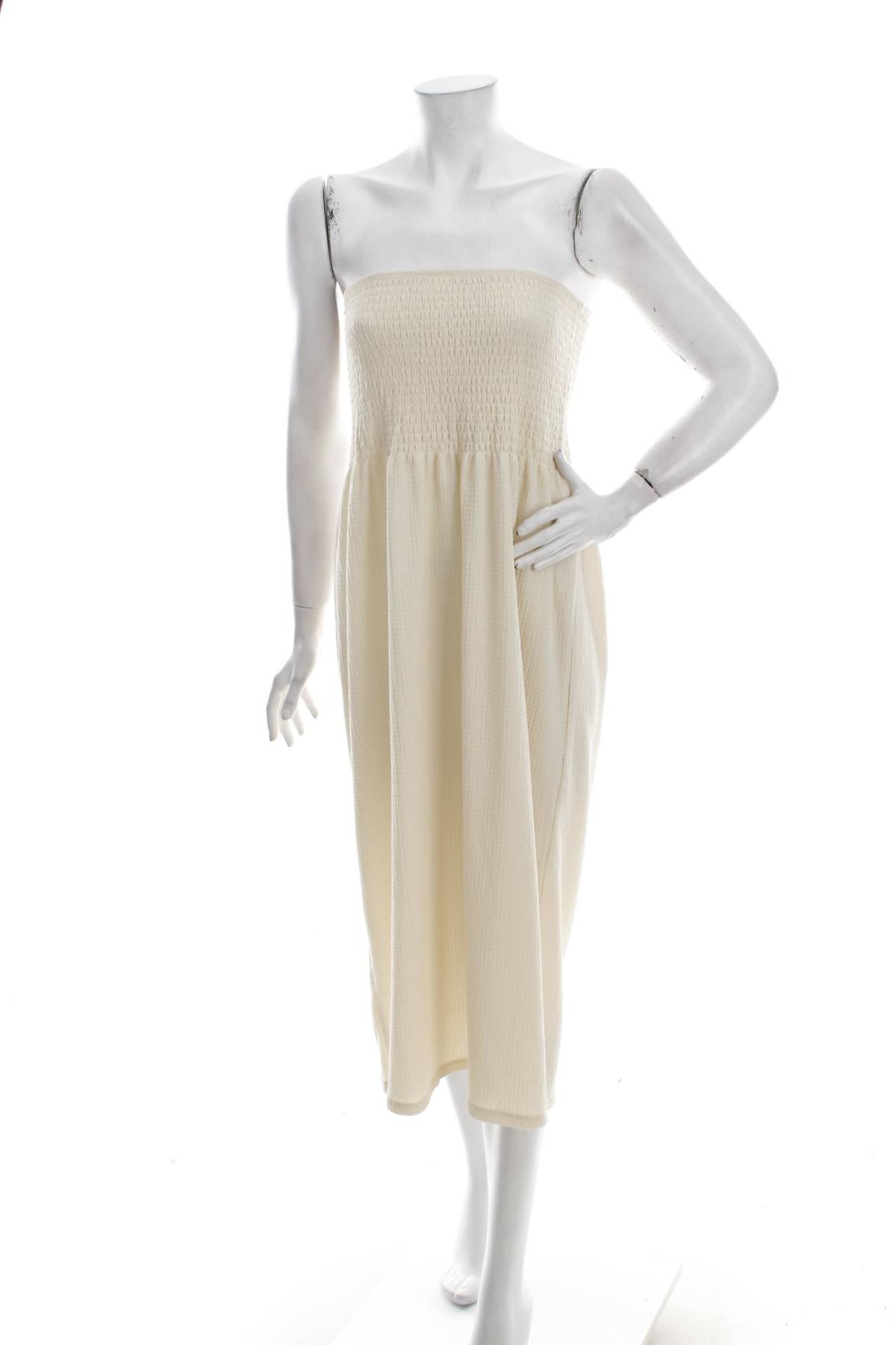 Φορέματα Pieces1