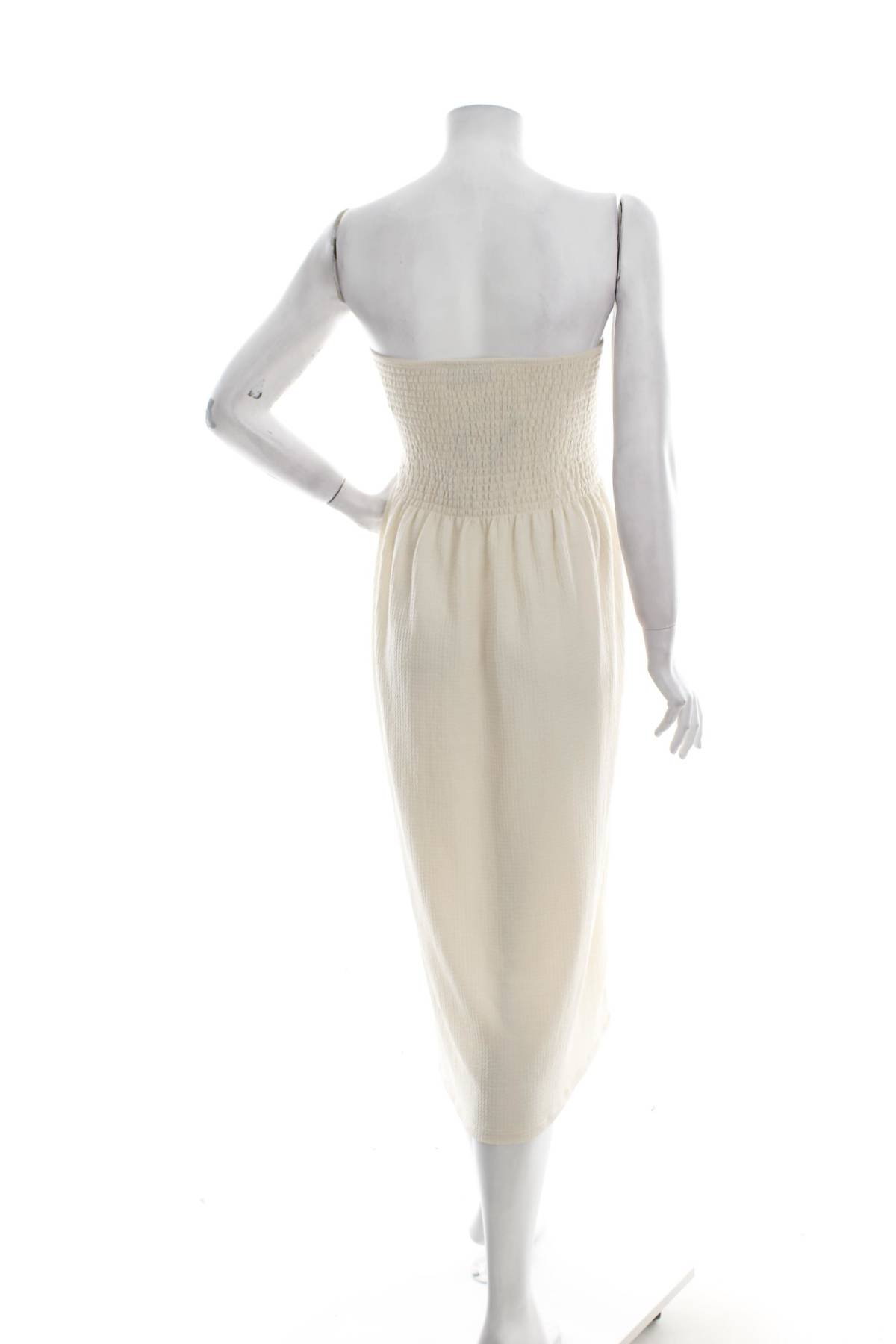 Φορέματα Pieces2