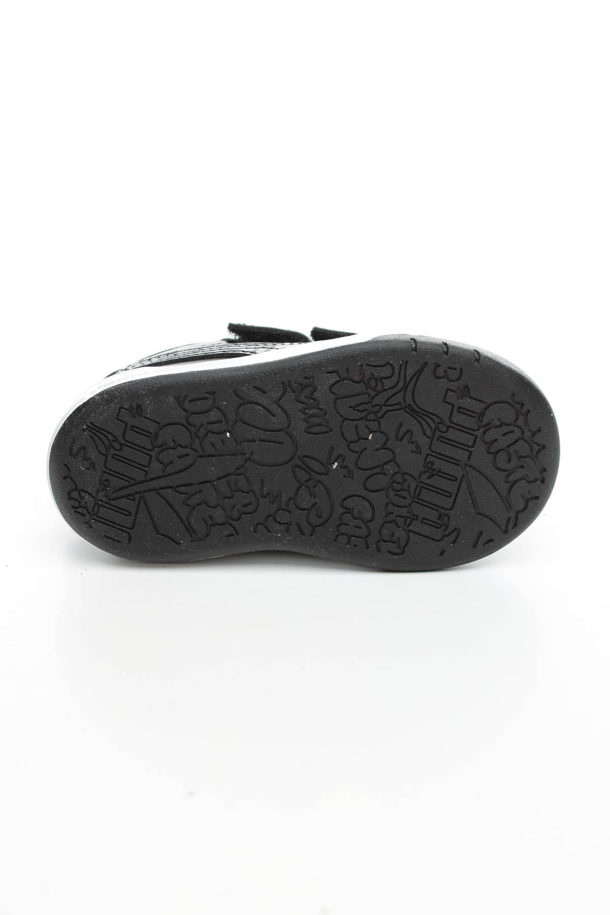 Παιδικά αθλήτικα παπούτσια Puma4