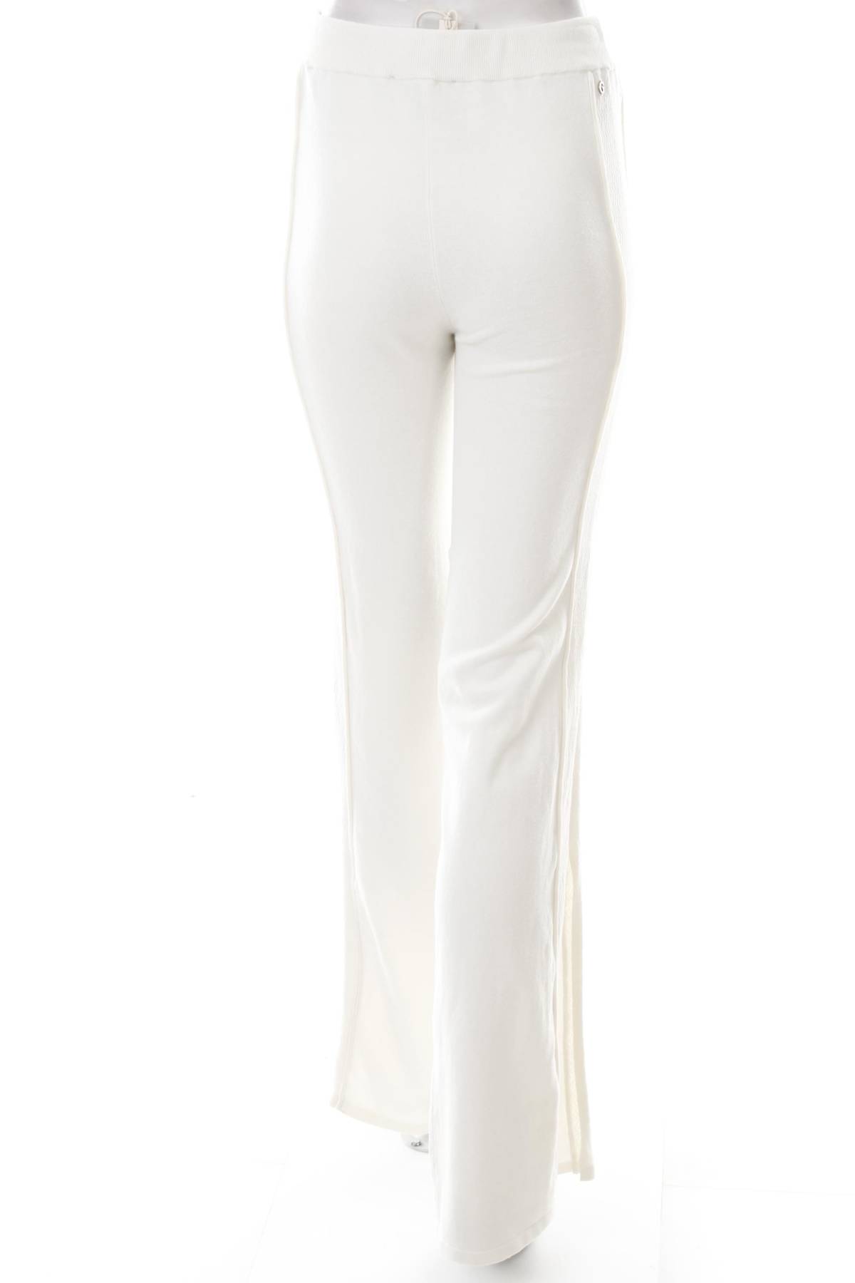Дамски панталон Guess2 - Contour.bg Дамски панталон Guess2