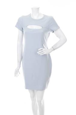 Φορέματα Guess1