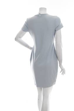 Φορέματα Guess2