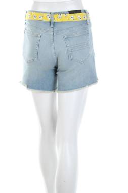 Дамски къси дънки Superdry2