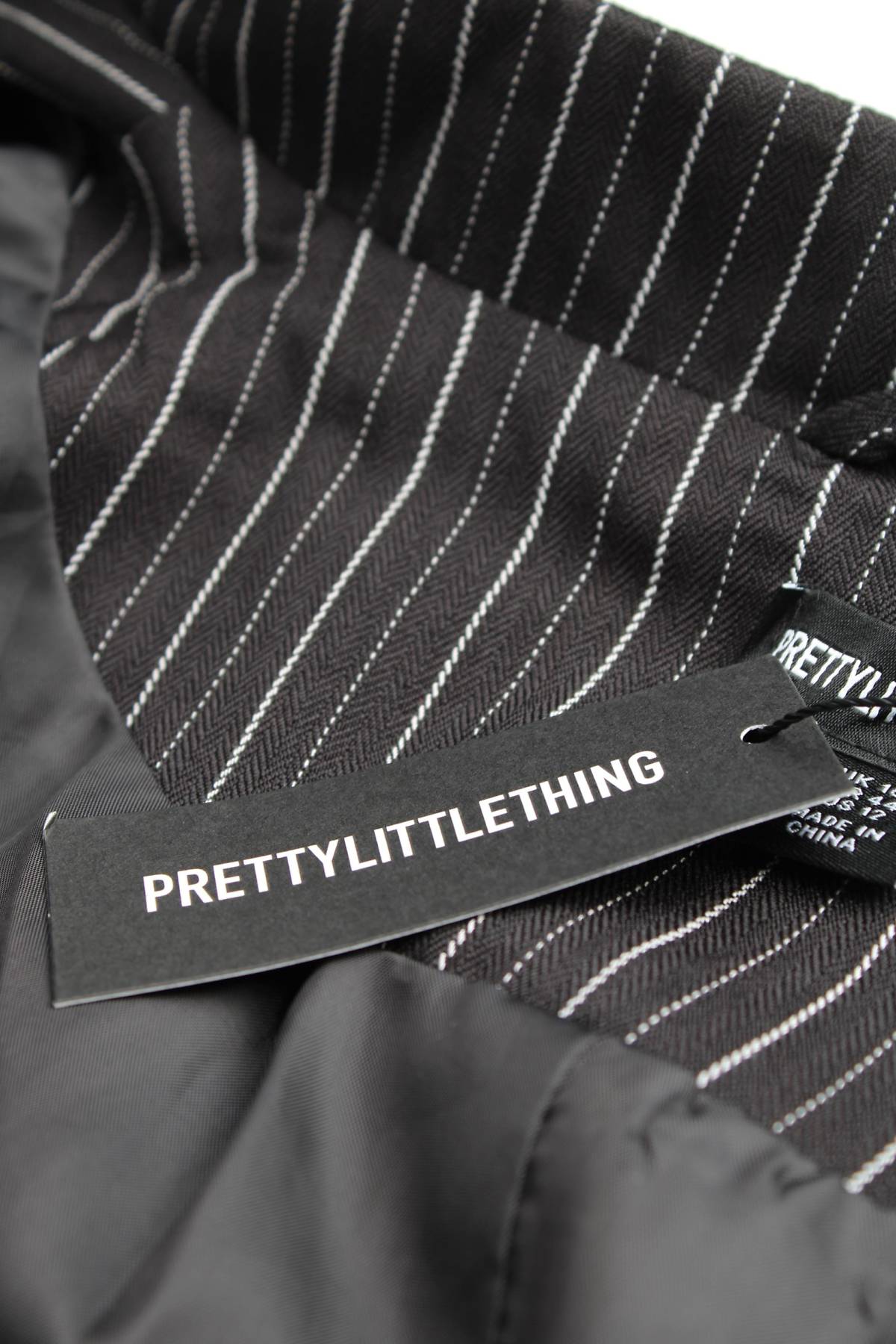 Γυναικείο σακάκι Pretty Little Thing3 - Contourshop.gr Γυναικείο σακάκι Pretty Little Thing3