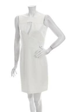 Рокля Guess1