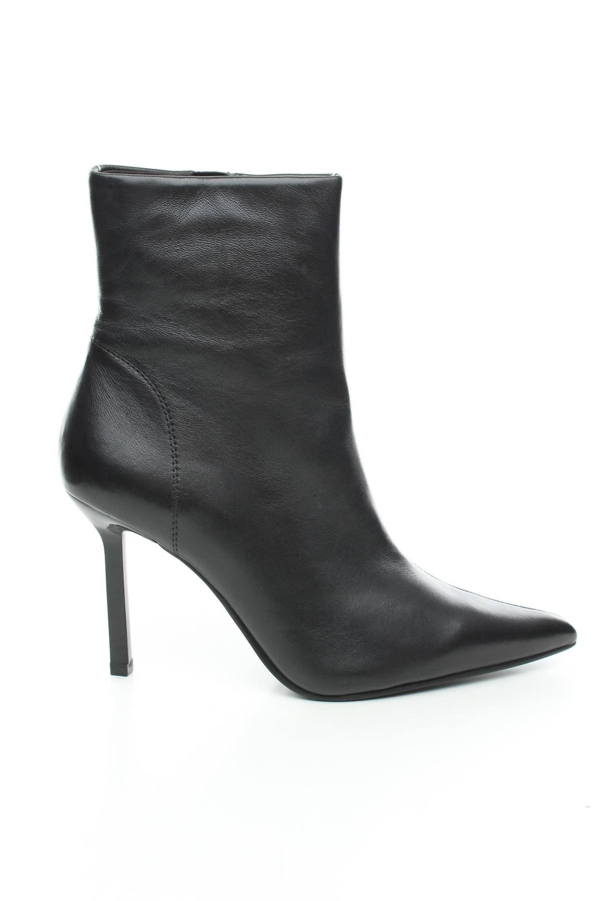 Дамски боти Steve Madden1