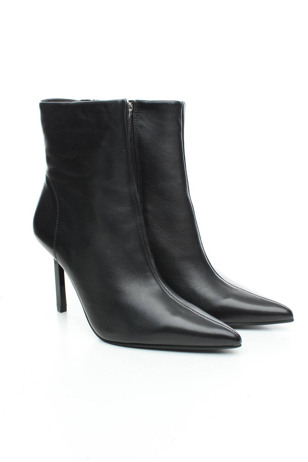 Дамски боти Steve Madden3