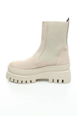 Дамски боти Steve Madden2