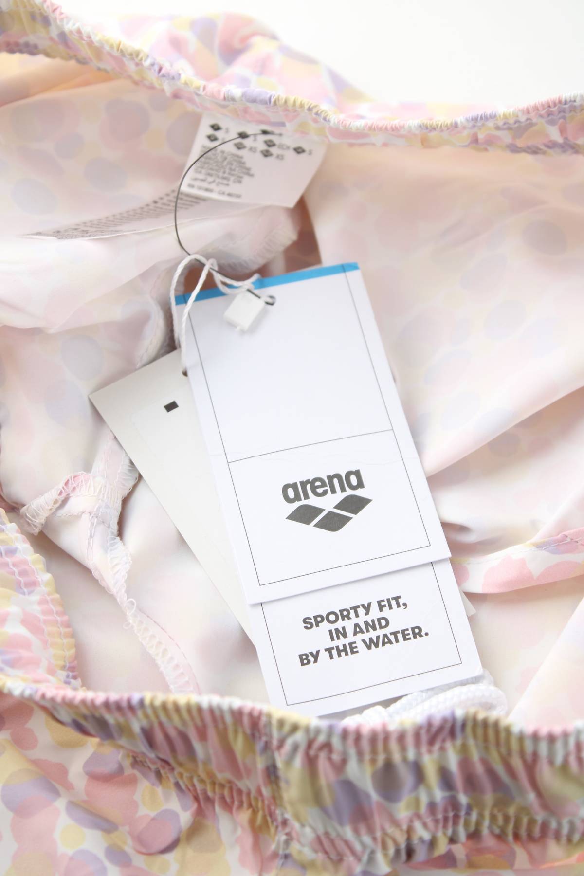 Γυναικείο σορτσάκι Arena3