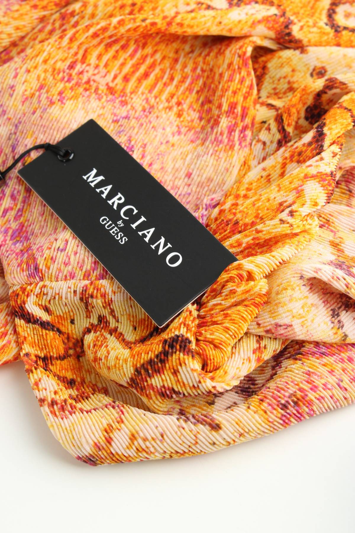 Φορέματα Guess By Marciano3