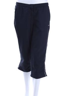 Дамски къс спортен панталон Nike1 - Contour.bg Дамски къс спортен панталон Nike1