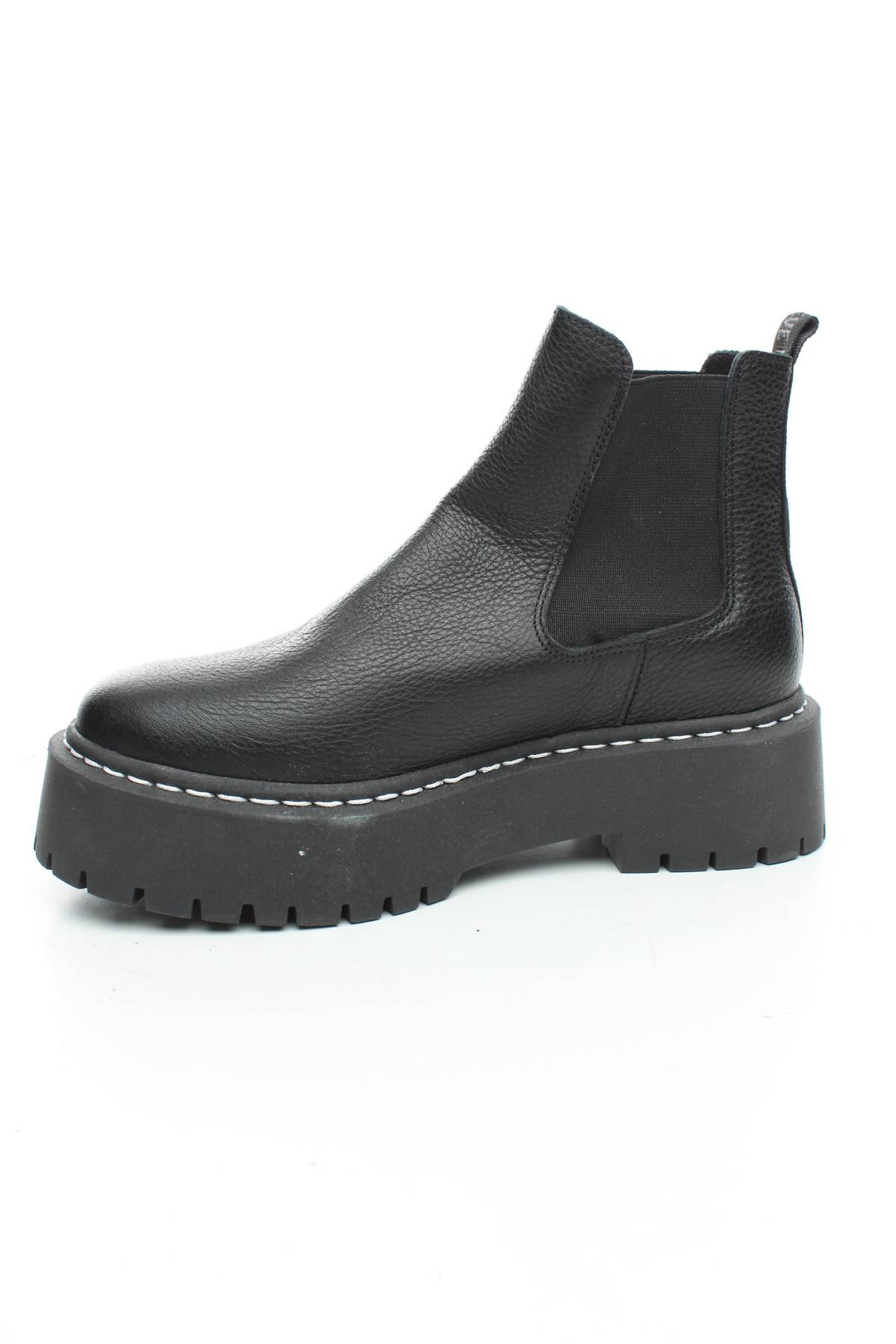 Дамски боти Steve Madden2