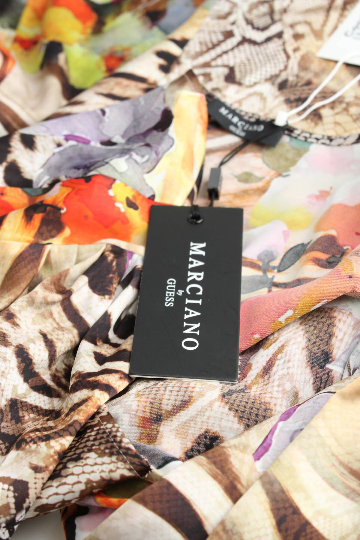 Φορέματα Guess By Marciano3