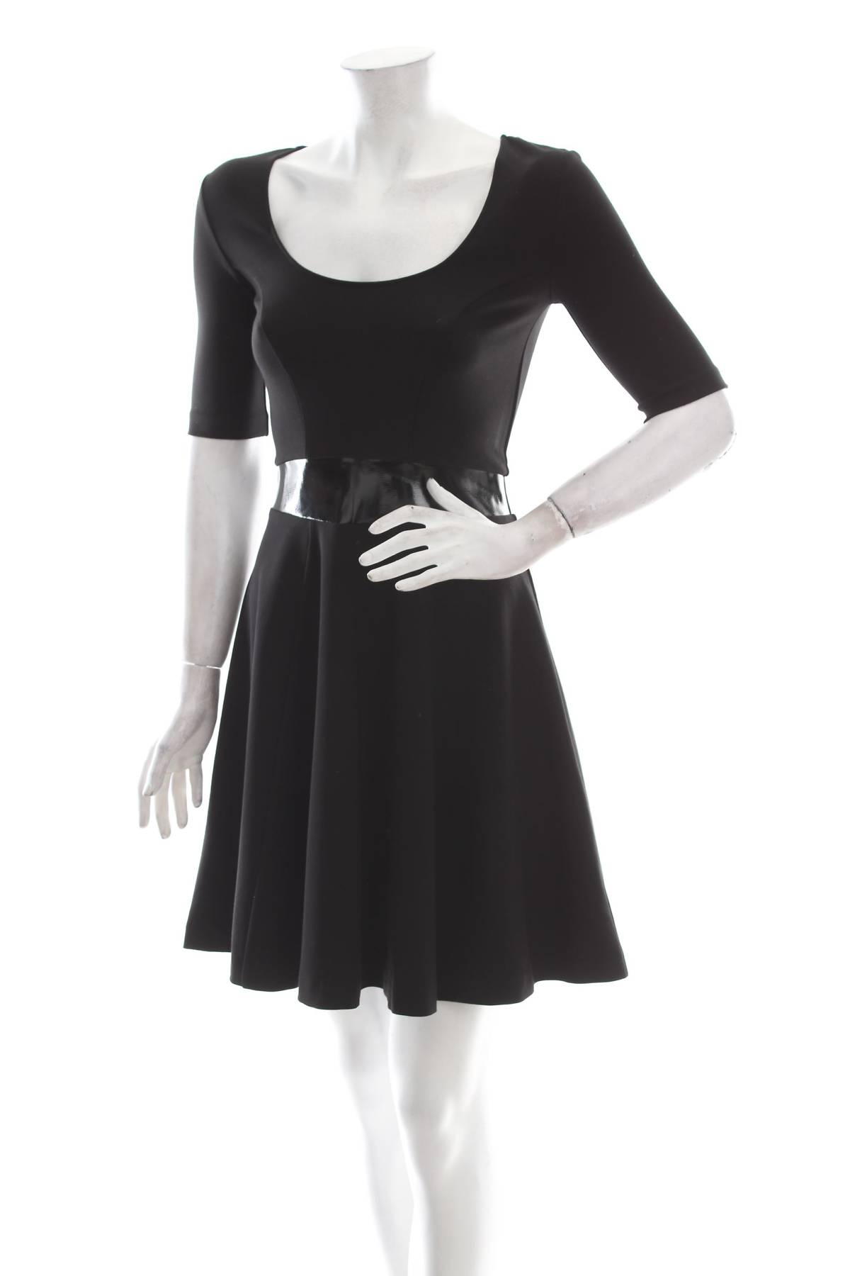 Рокля Guess1 - Contour.bg Рокля Guess1