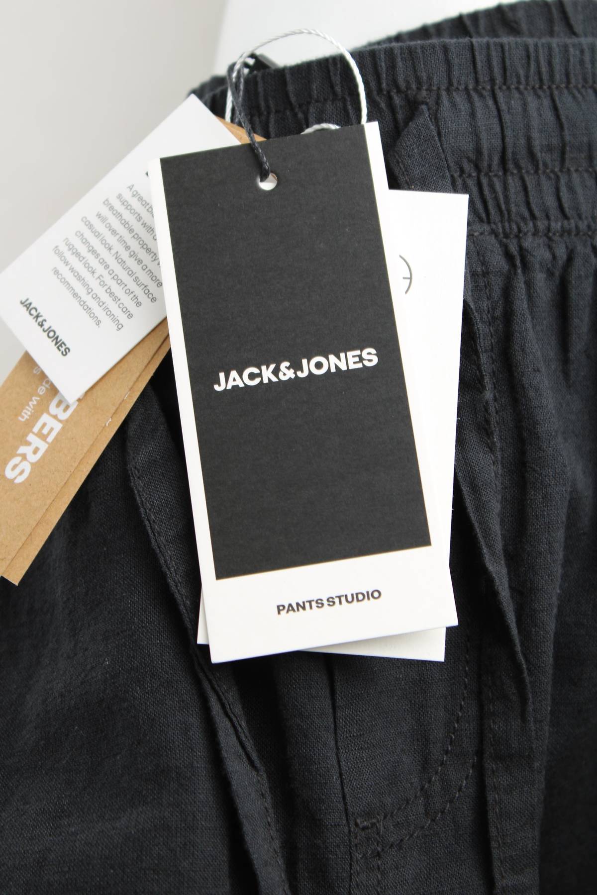 Ανδρικό σορτσάκι Jack & Jones3 - Contourshop.gr Ανδρικό σορτσάκι Jack & Jones3