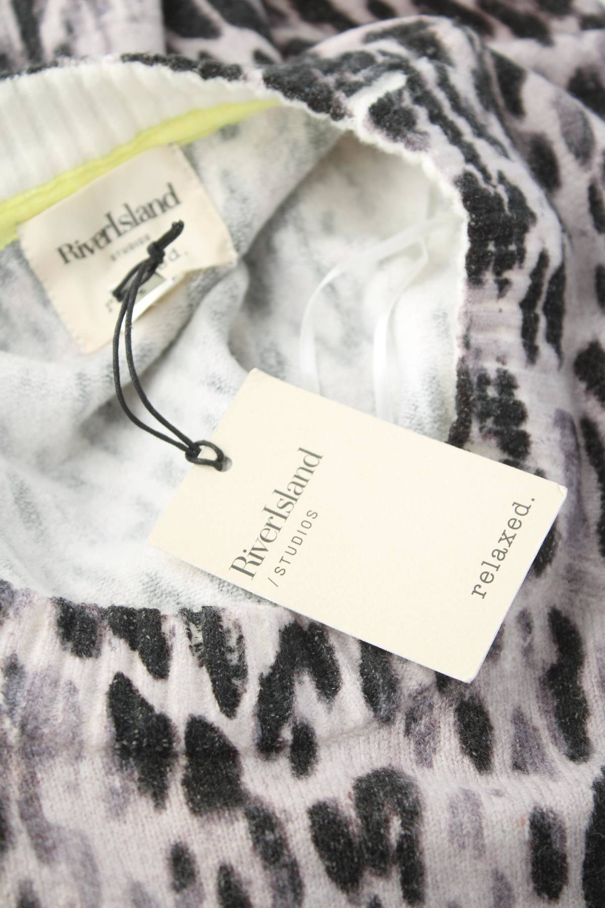 Γυναικείο πουλόβερ River Island3