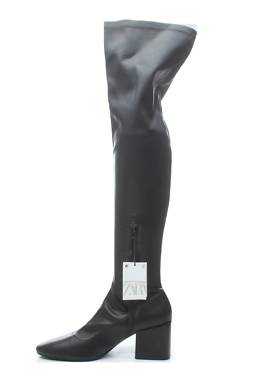 Γυναικείες μπότες Zara2