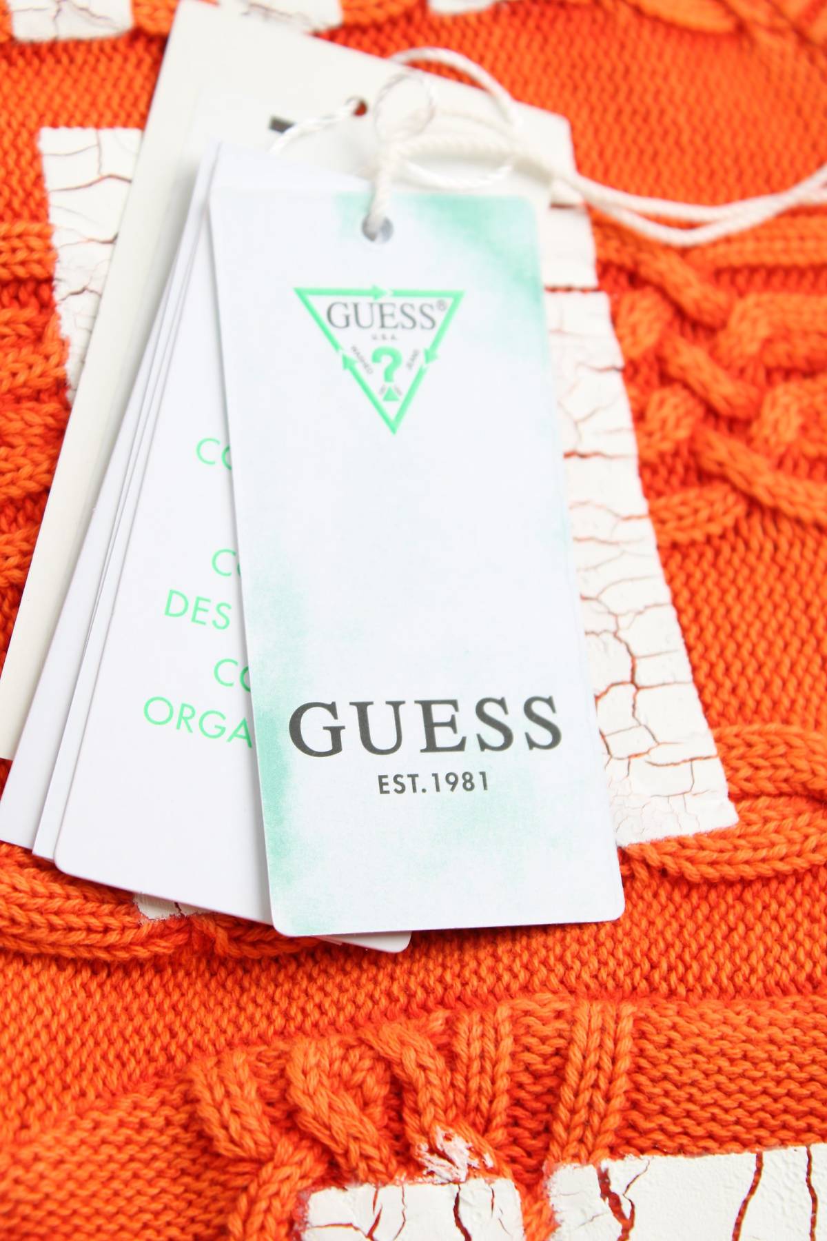 Детски пуловер Guess3