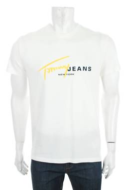 Мъжка тениска Tommy Jeans1