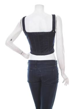 Γυναικείο αμάνικο Guess2 - Contourshop.gr Γυναικείο αμάνικο Guess2