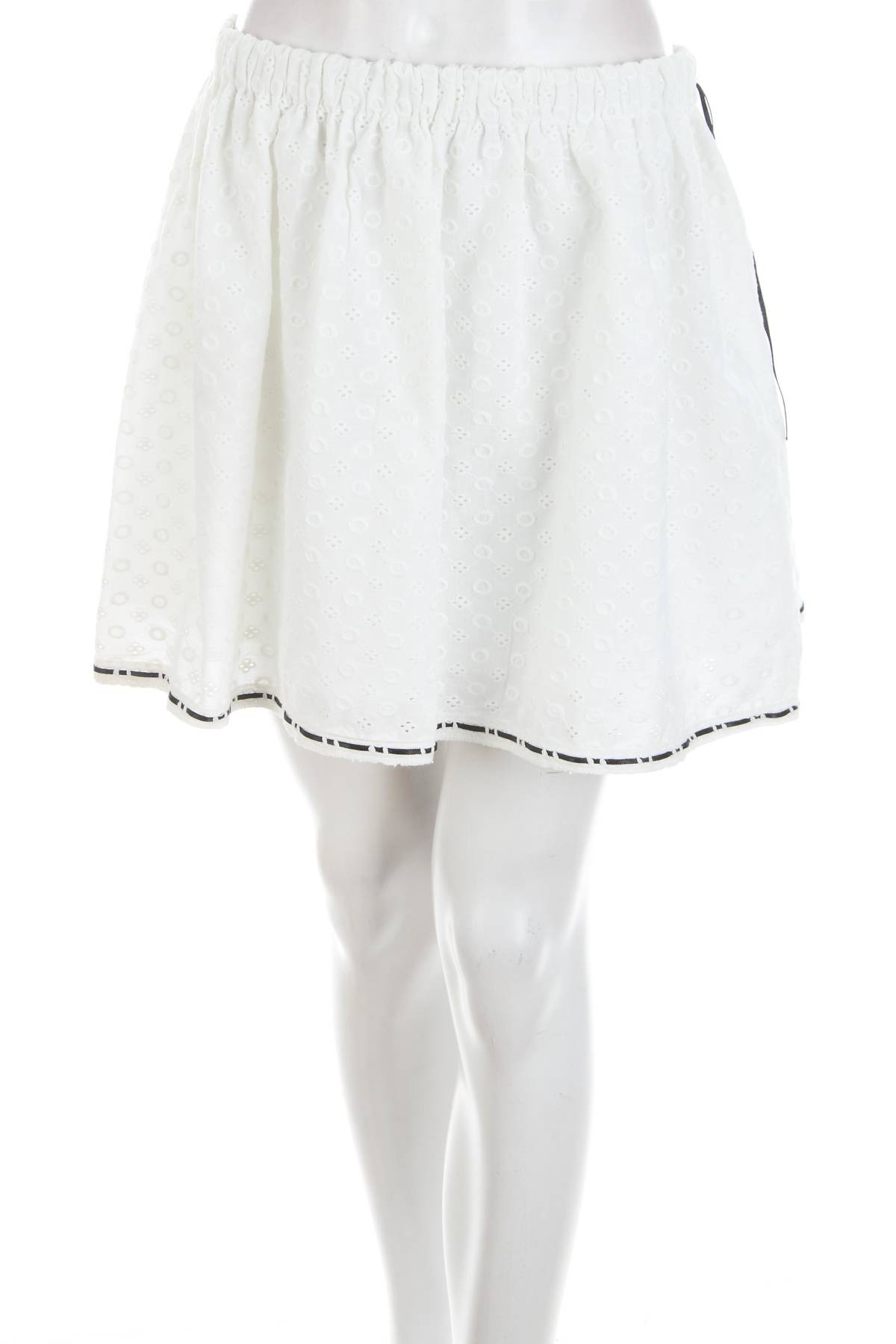 Пола Boohoo1 - Contour.bg Пола Boohoo1