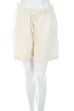 Дамски къс панталон Urban Bliss1