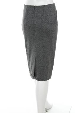 Пола Burton of London2