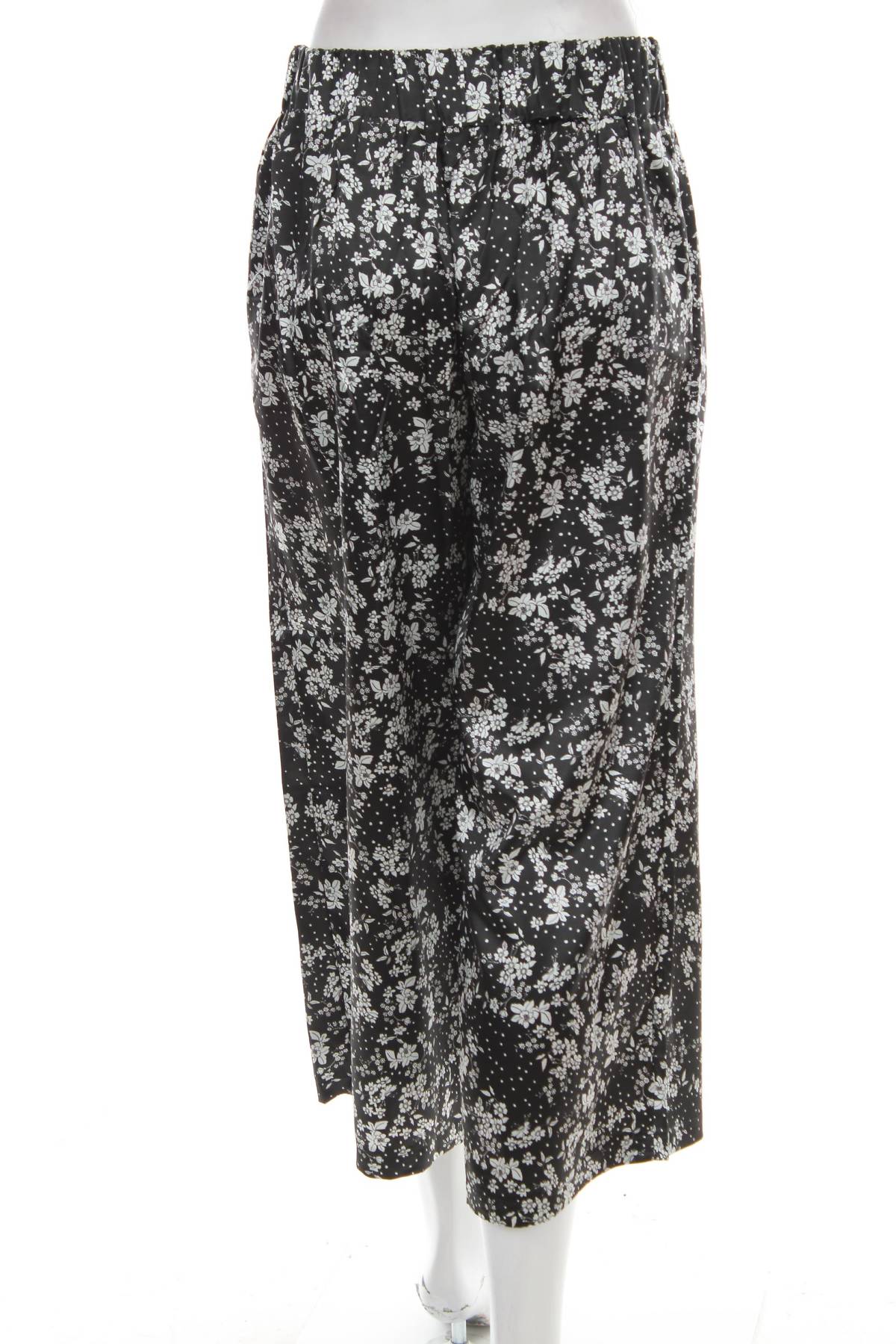 Дамски панталон Rinascimento2