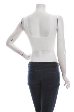 Γυναικείο αμάνικο Guess2 - Contourshop.gr Γυναικείο αμάνικο Guess2