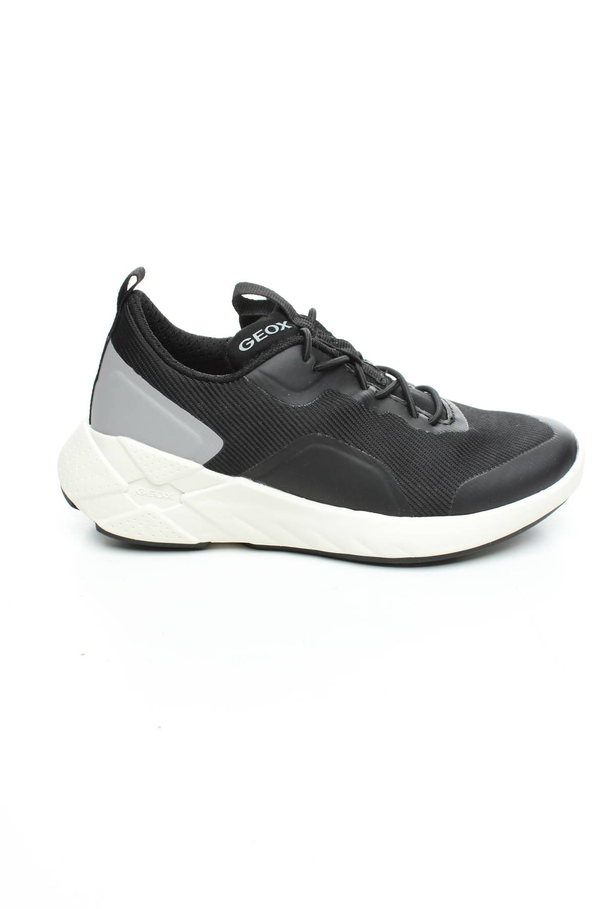 Детски маратонки Geox1