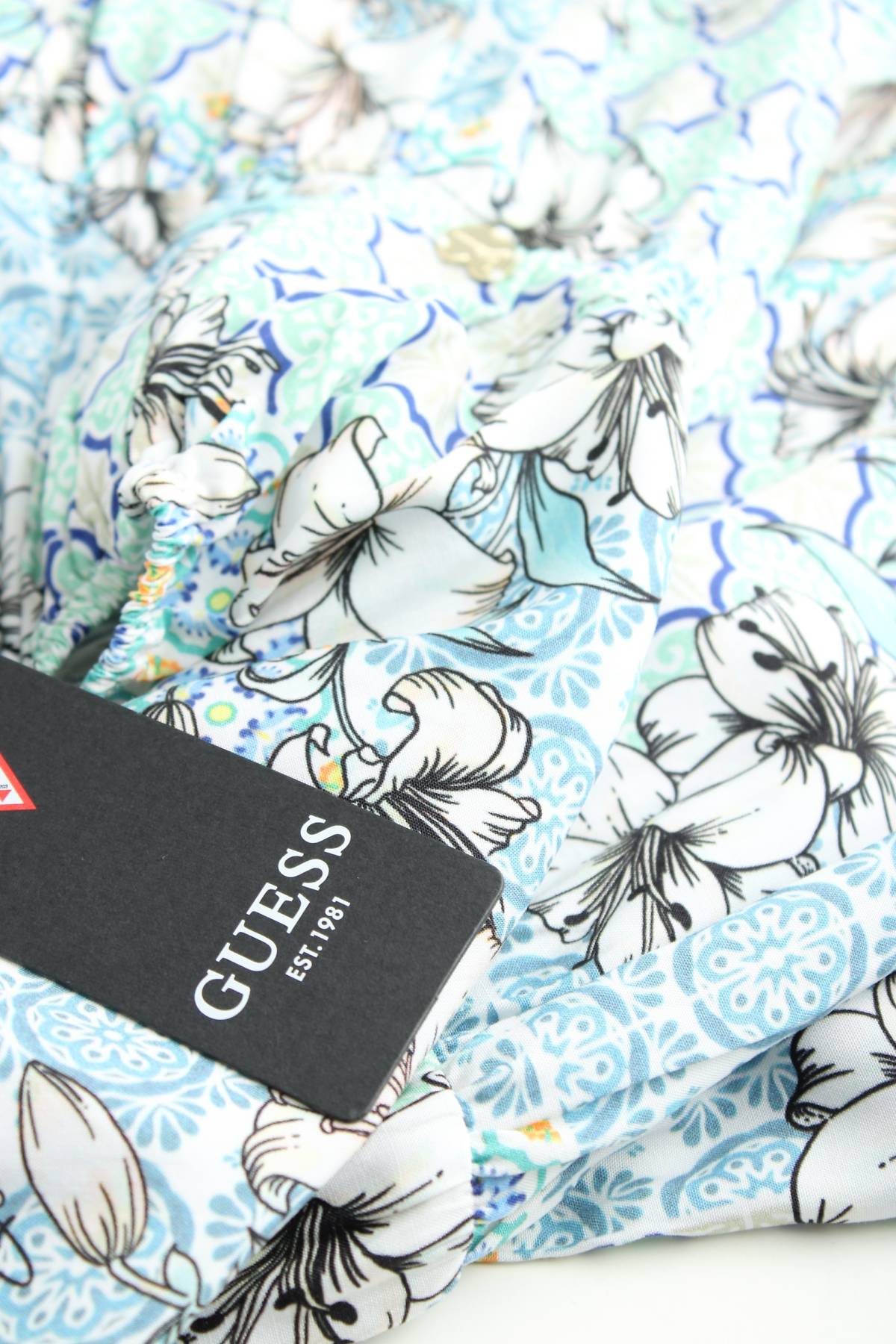 Детска рокля Guess3