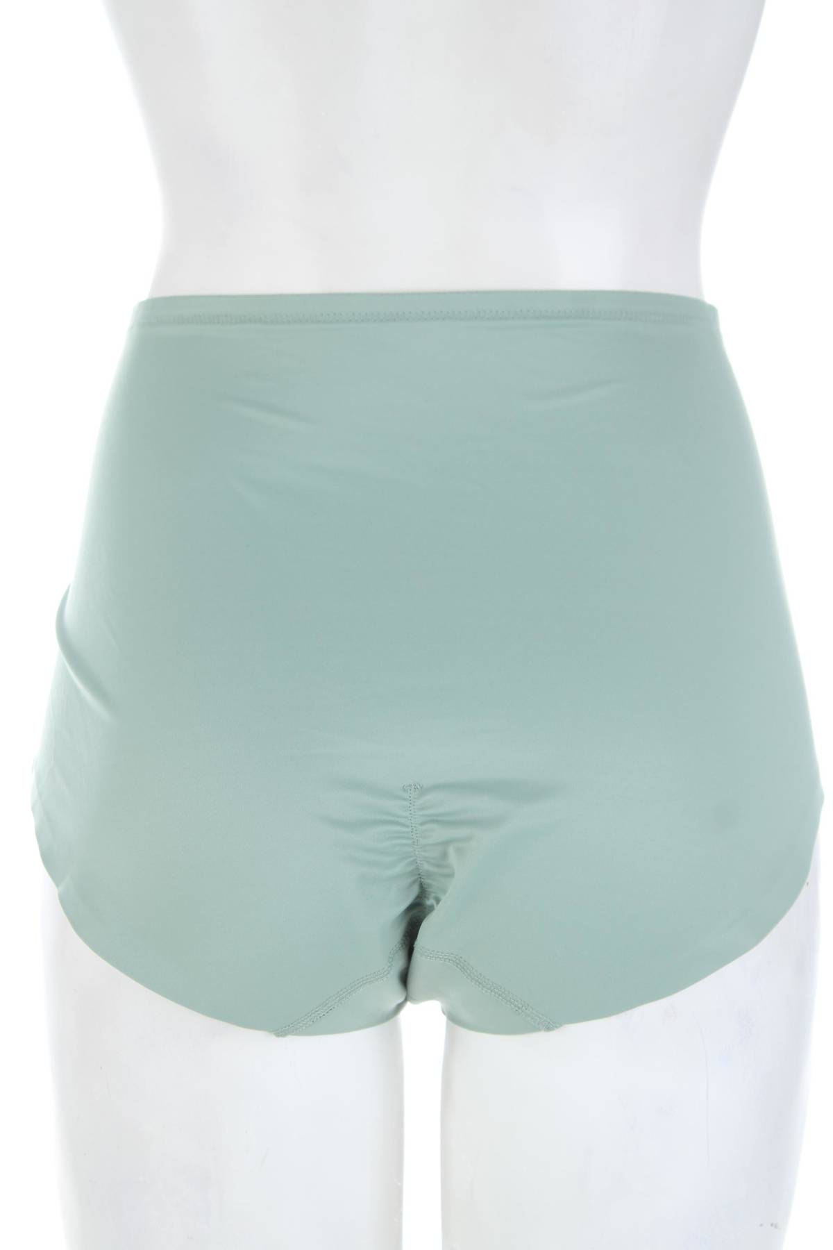 Стягащо бельо Triumph2