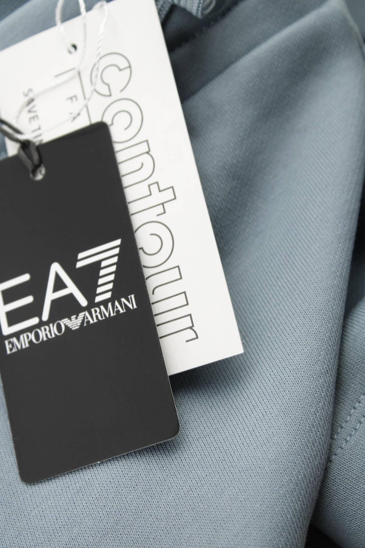 Γυναικείο σορτσάκι EA7 Emporio Armani3 - Contourshop.gr Γυναικείο σορτσάκι EA7 Emporio Armani3