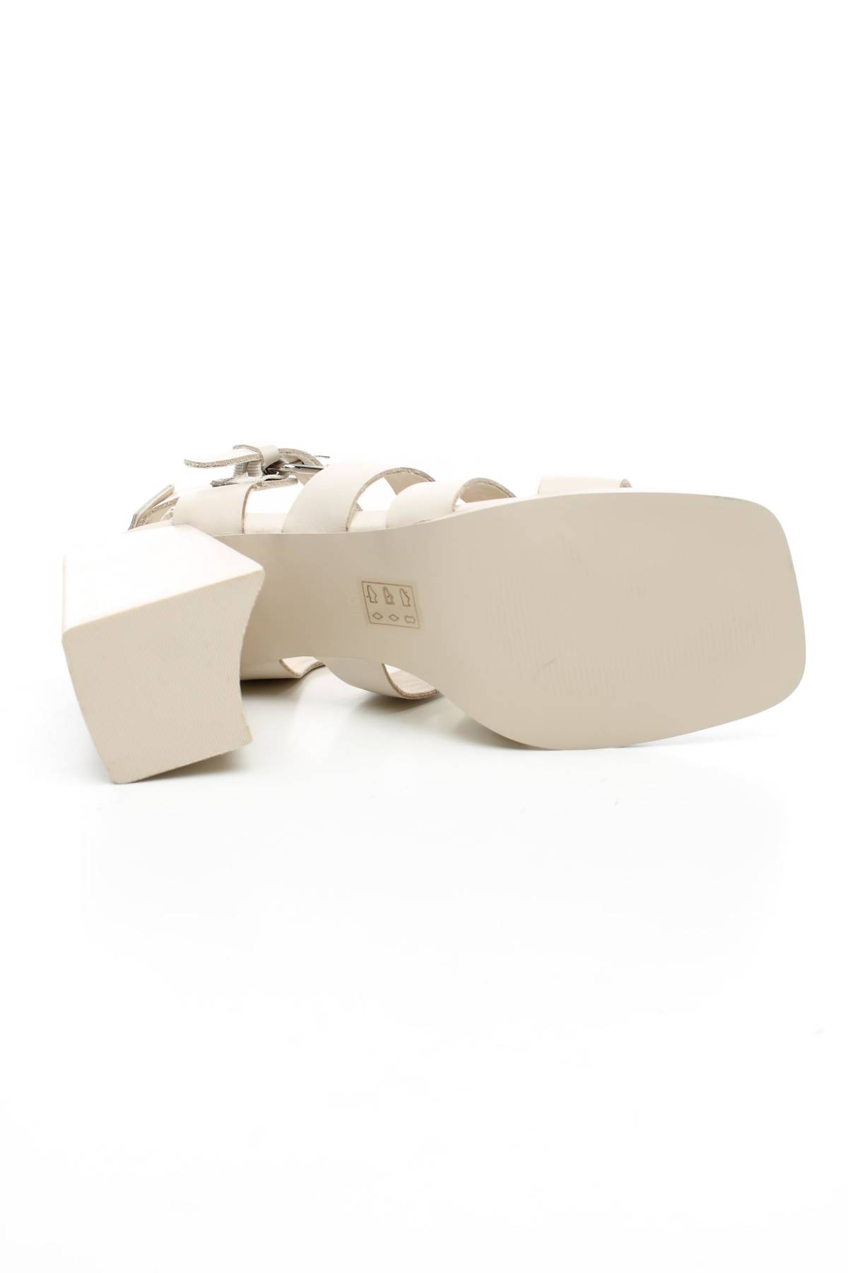 Сандали Steve Madden4 - Contour.bg Сандали Steve Madden4