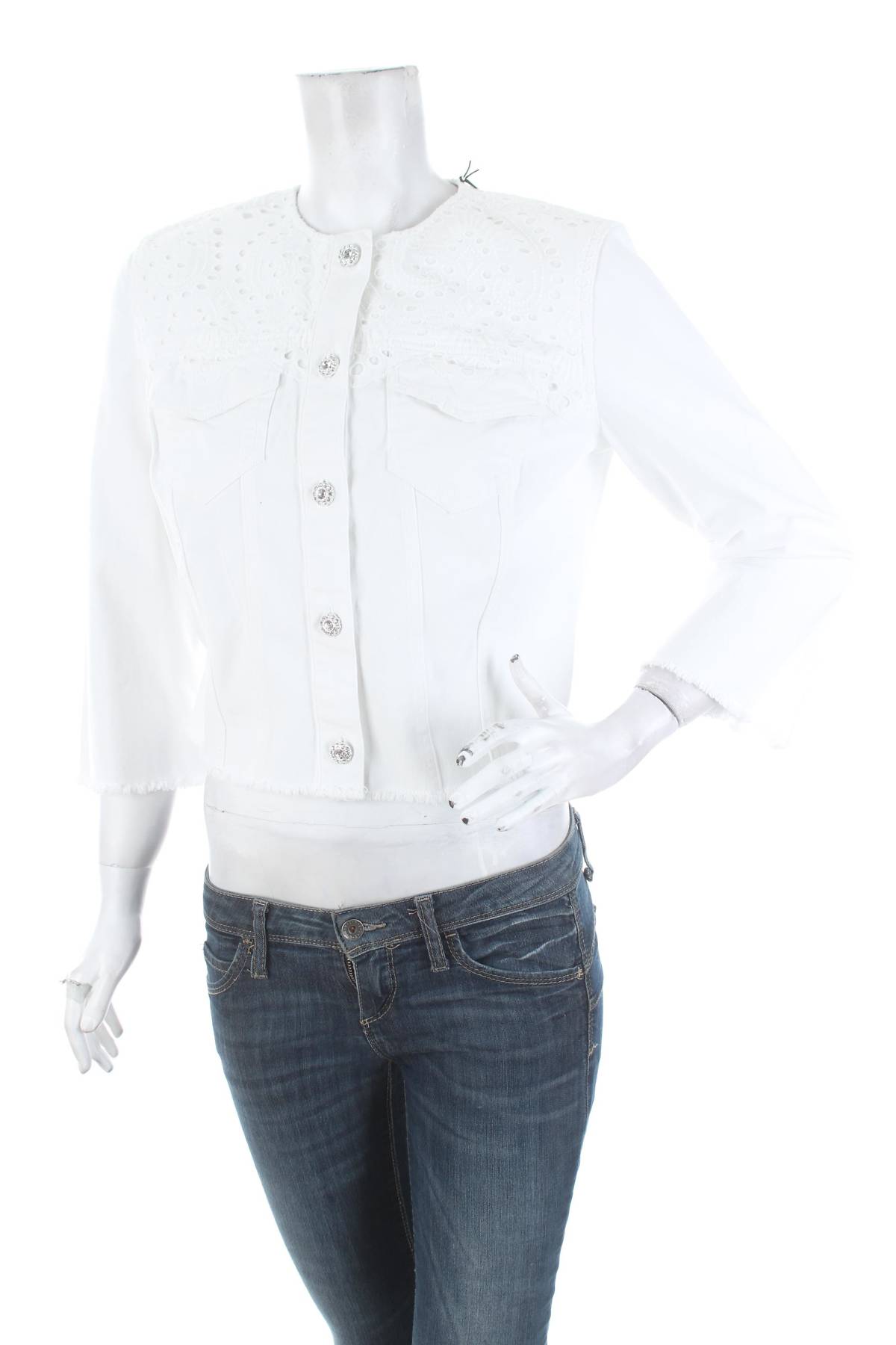 Дамско яке Guess1