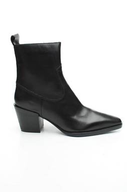Γυναικεία μποτάκια Mango1 - Contourshop.gr Γυναικεία μποτάκια Mango1