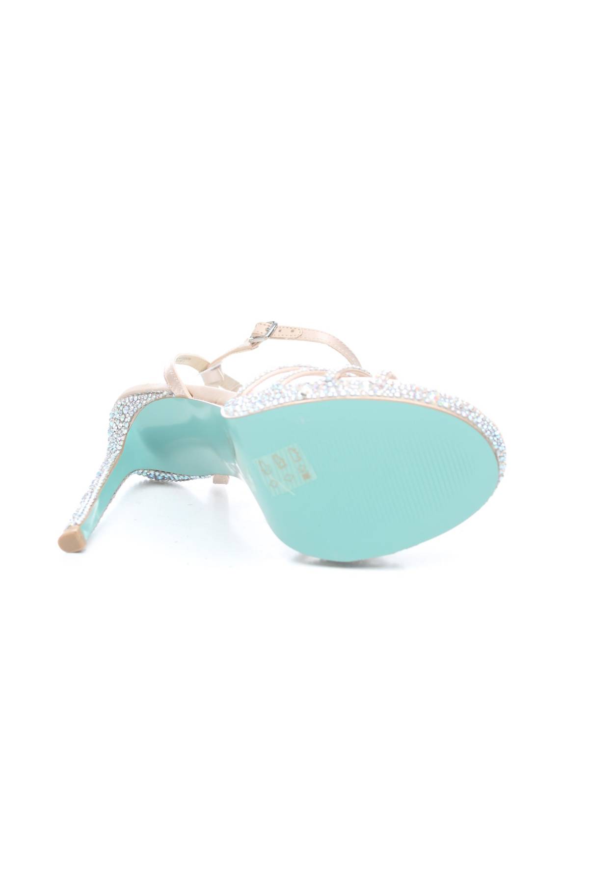Сандали Betsey Johnson4