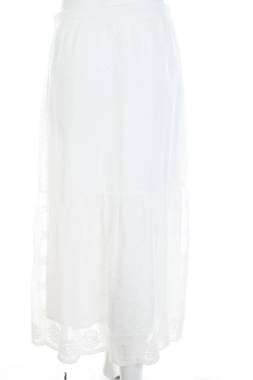 Пола Ikks Women2