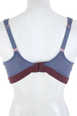Спортен сутиен Triumph Triaction2