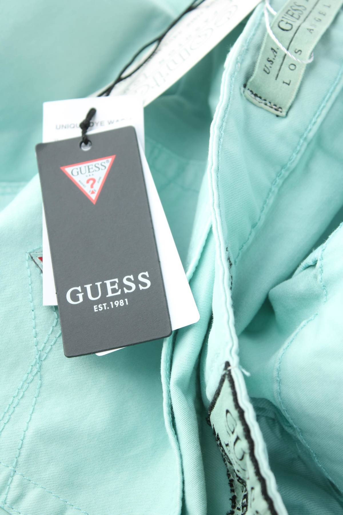 Мъжки къс панталон Guess3