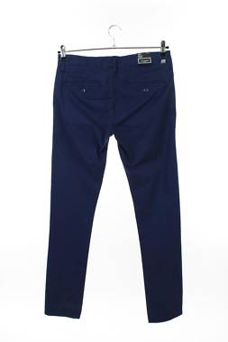 Мъжки панталон Guess2