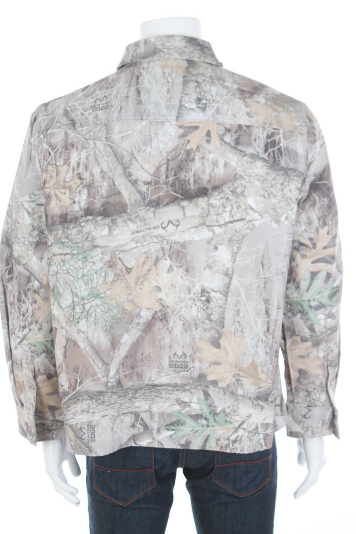 Мъжко яке Guess2