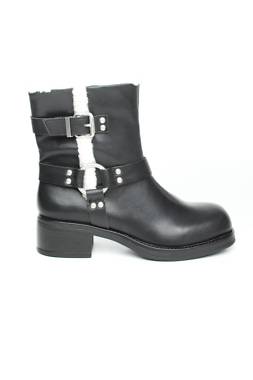 Γυναικεία μποτάκια New Look1