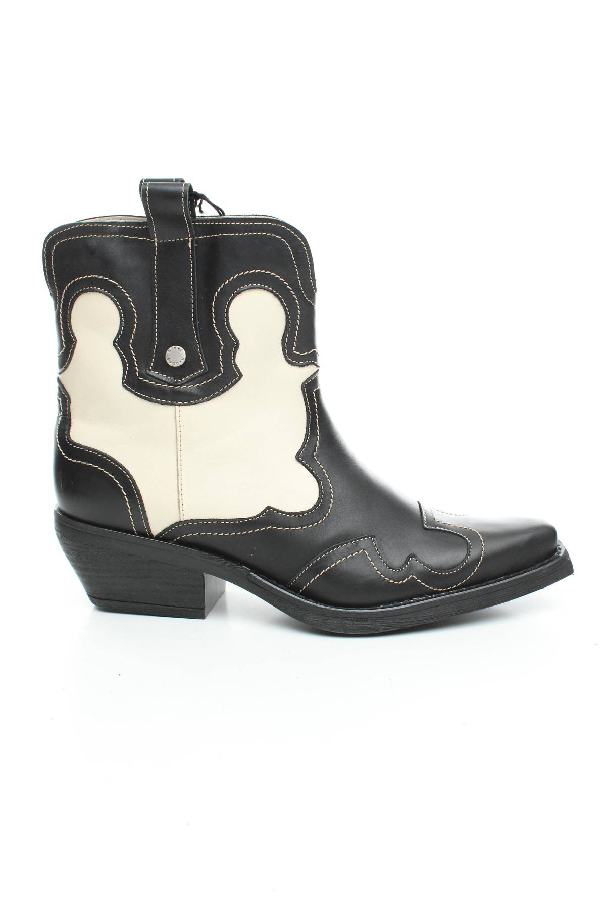 Γυναικεία μποτάκια Steve Madden1