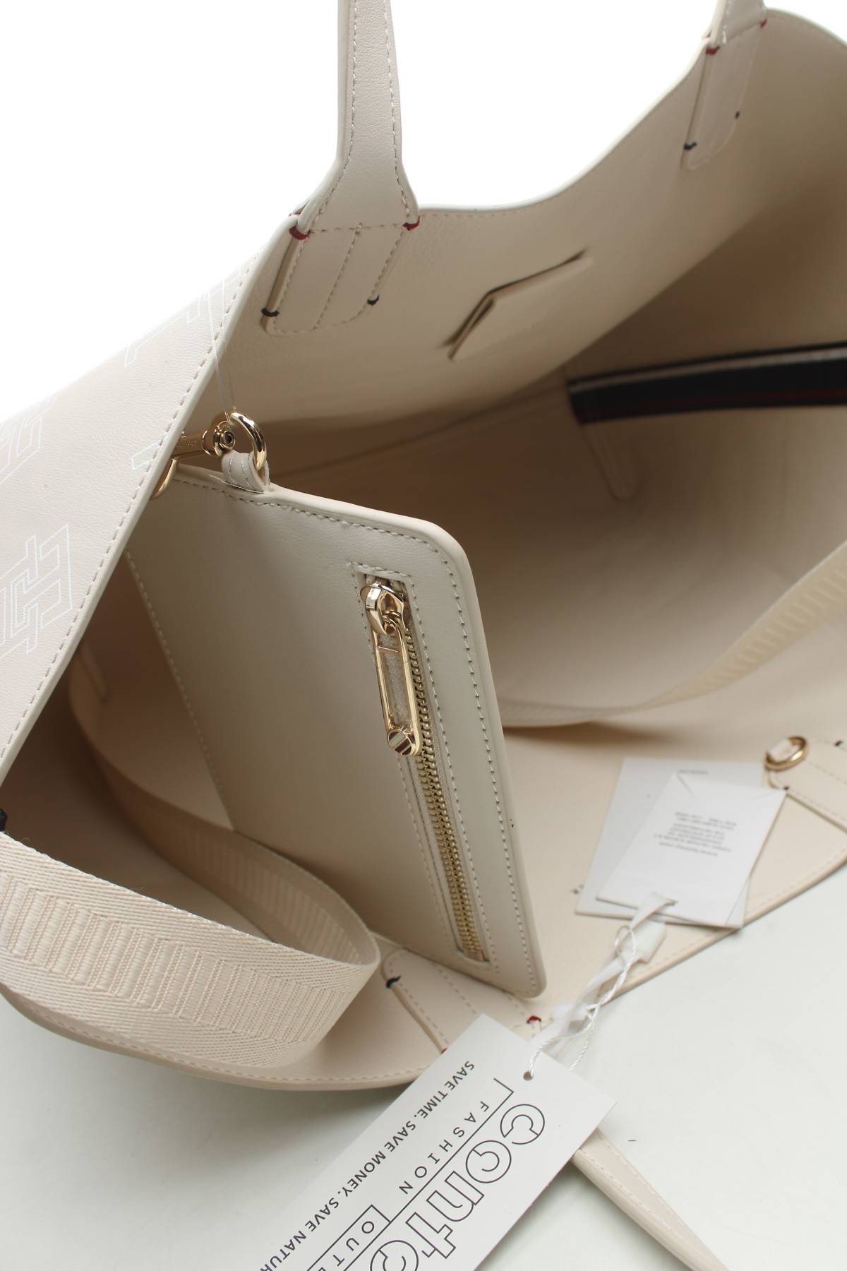 Γυναικεία δερματινή τσάντα Tommy Hilfiger3 - Contourshop.gr Γυναικεία δερματινή τσάντα Tommy Hilfiger3