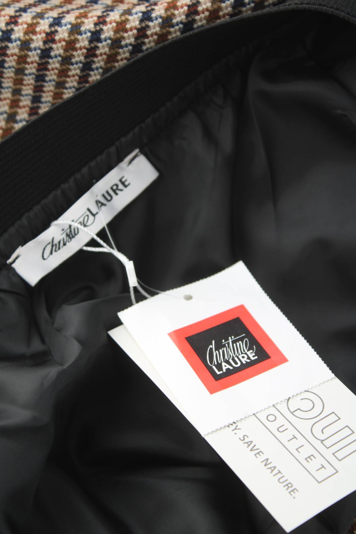 Пола Christine Laure3