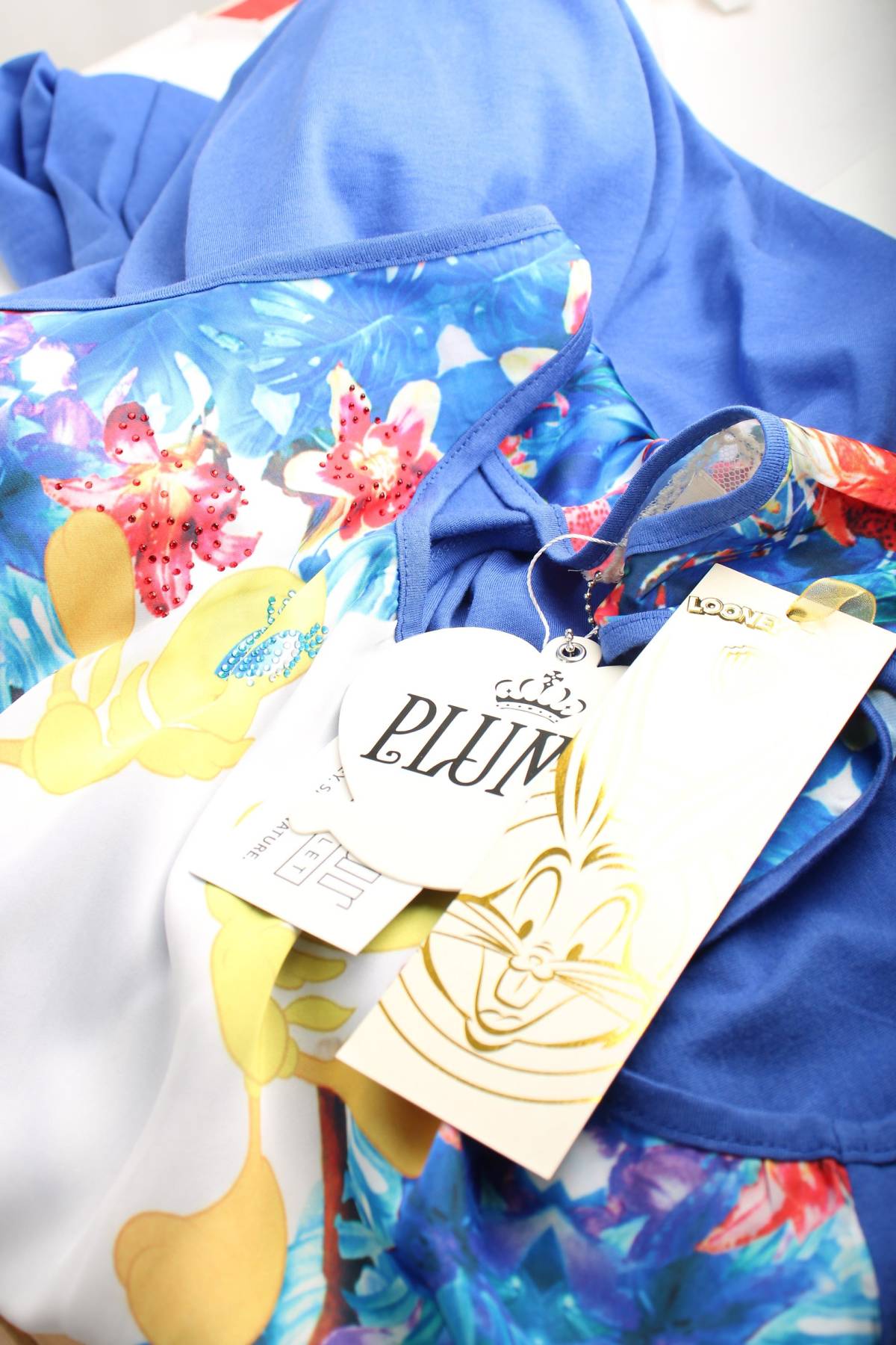Φορέματα Plums x Warner Bros3 - Contourshop.gr Φορέματα Plums x Warner Bros3
