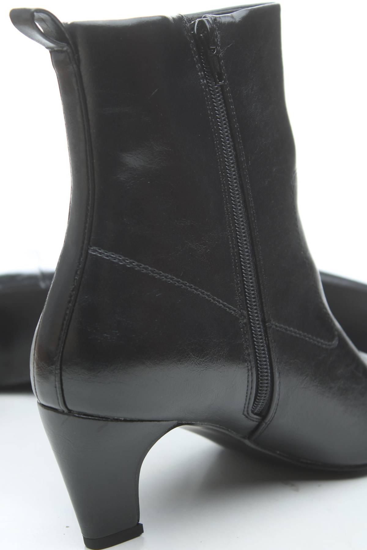 Дамски боти V by Very5